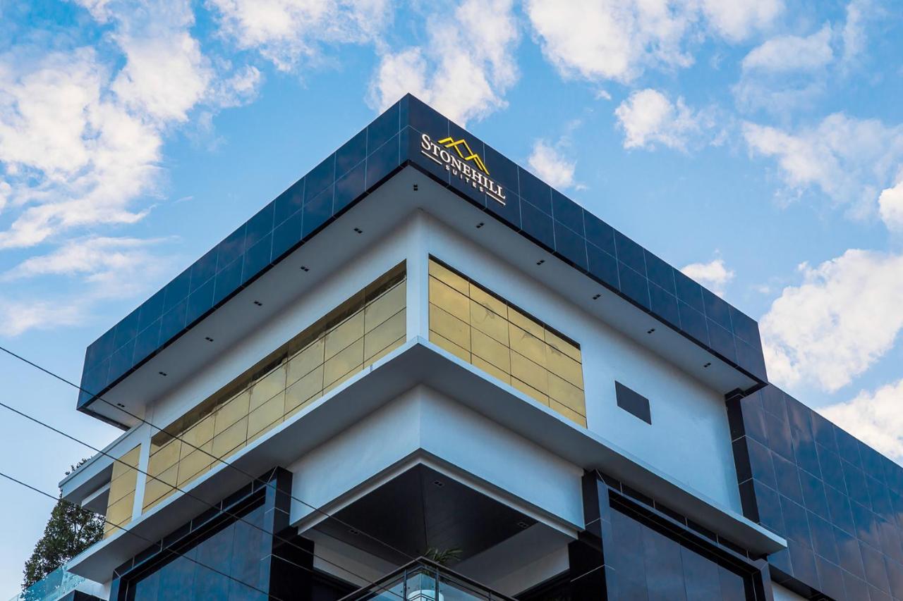 Stonehill Suites Bacolod Ngoại thất bức ảnh