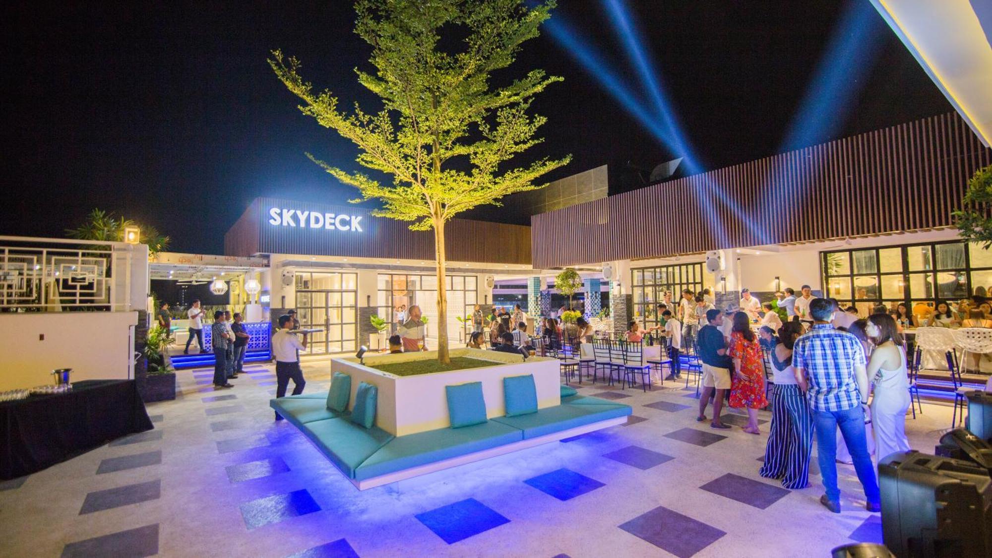 Stonehill Suites Bacolod Ngoại thất bức ảnh